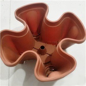 Vertikālā hidroponiskā torņa dārzkopība